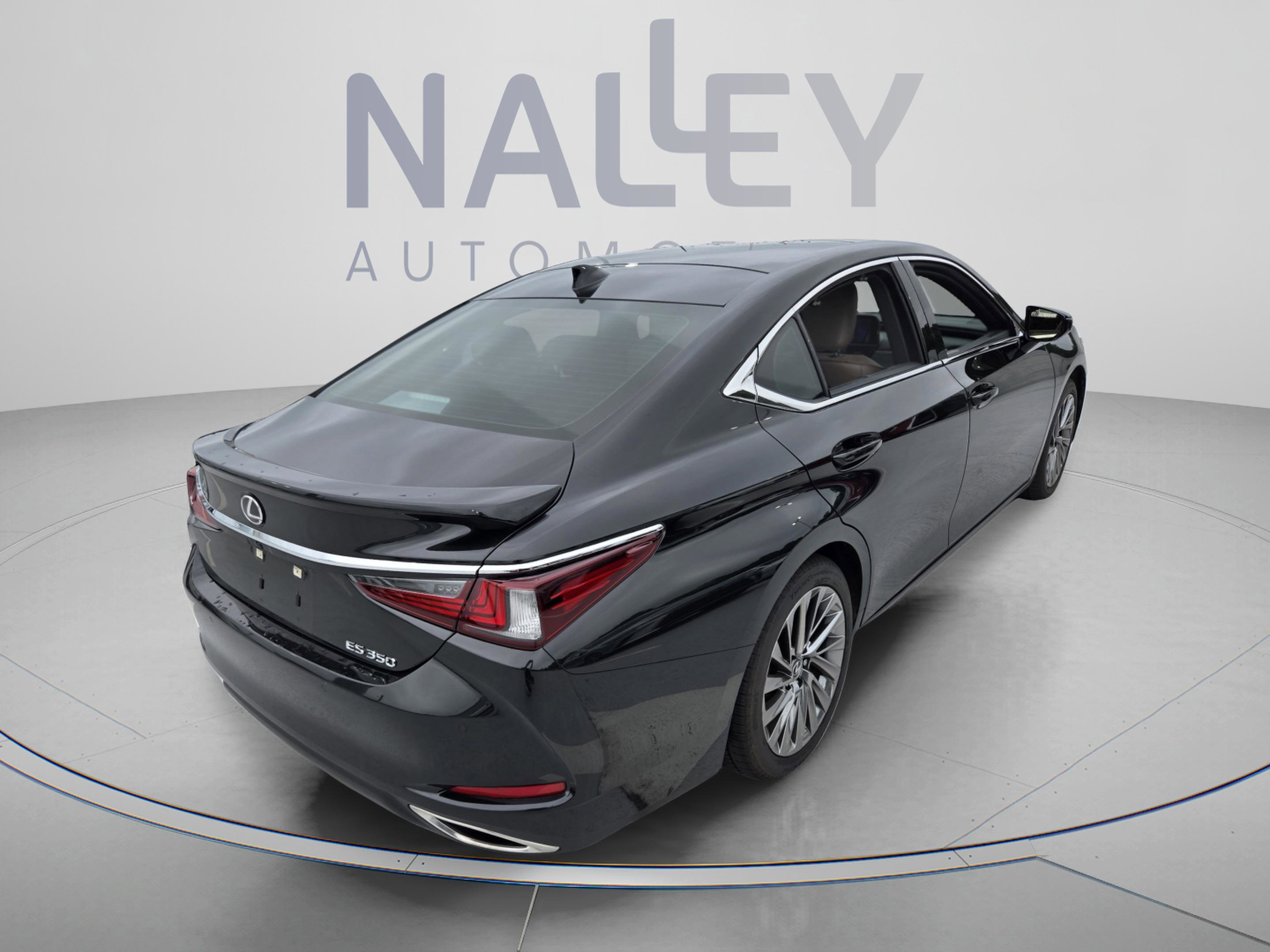 Certified 2024 Lexus ES 350 Ultra Luxury w/ Accessory Package (Z2) FWD image 5