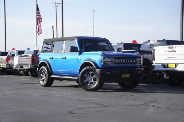 Used 2023 Ford Bronco Big Bend image 2