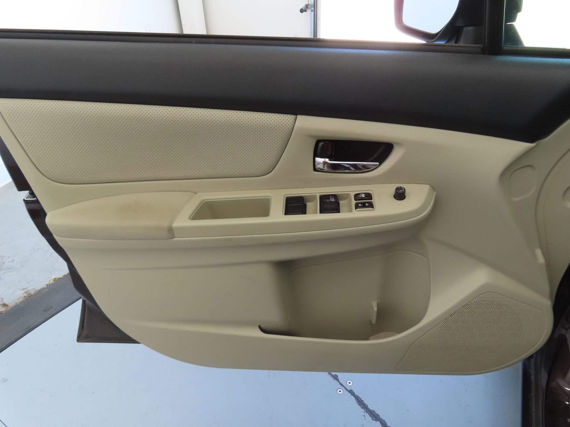 Used 2012 Subaru Impreza 2.0i Limited AWD/4WD image 9