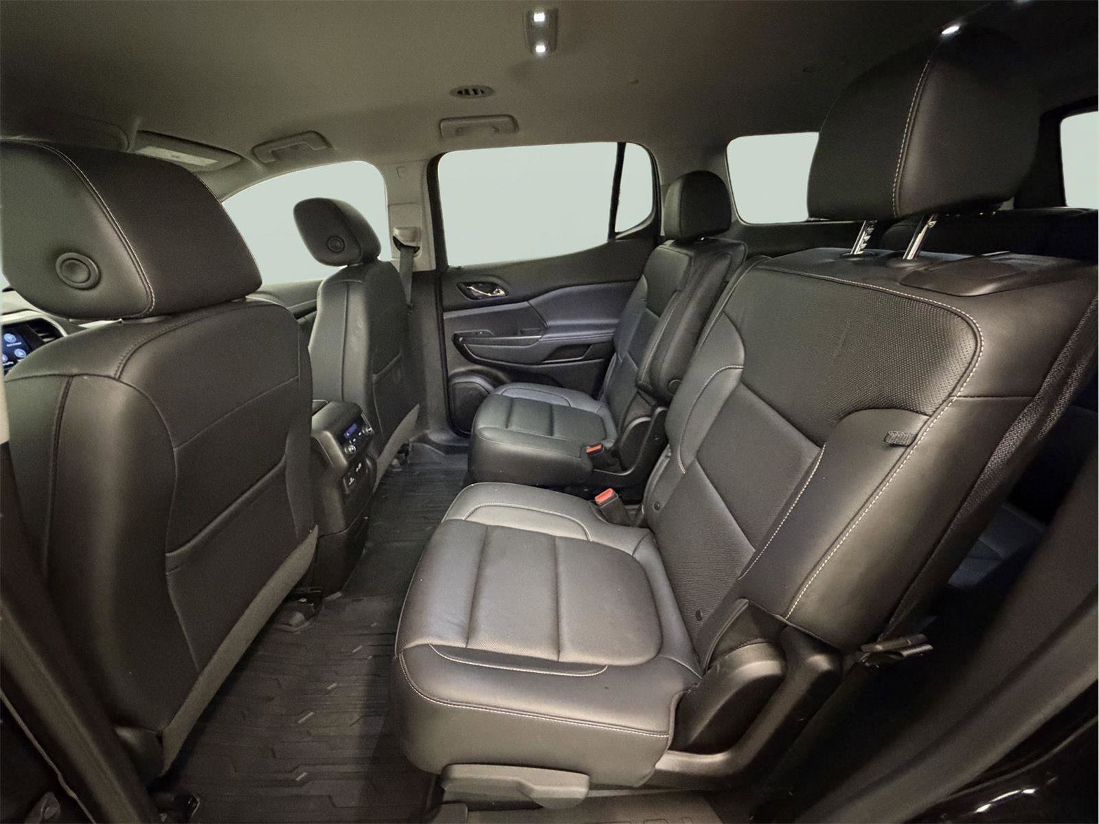 Certified 2023 GMC Acadia SLT w/ Elevation Edition AWD/4WD image 29
