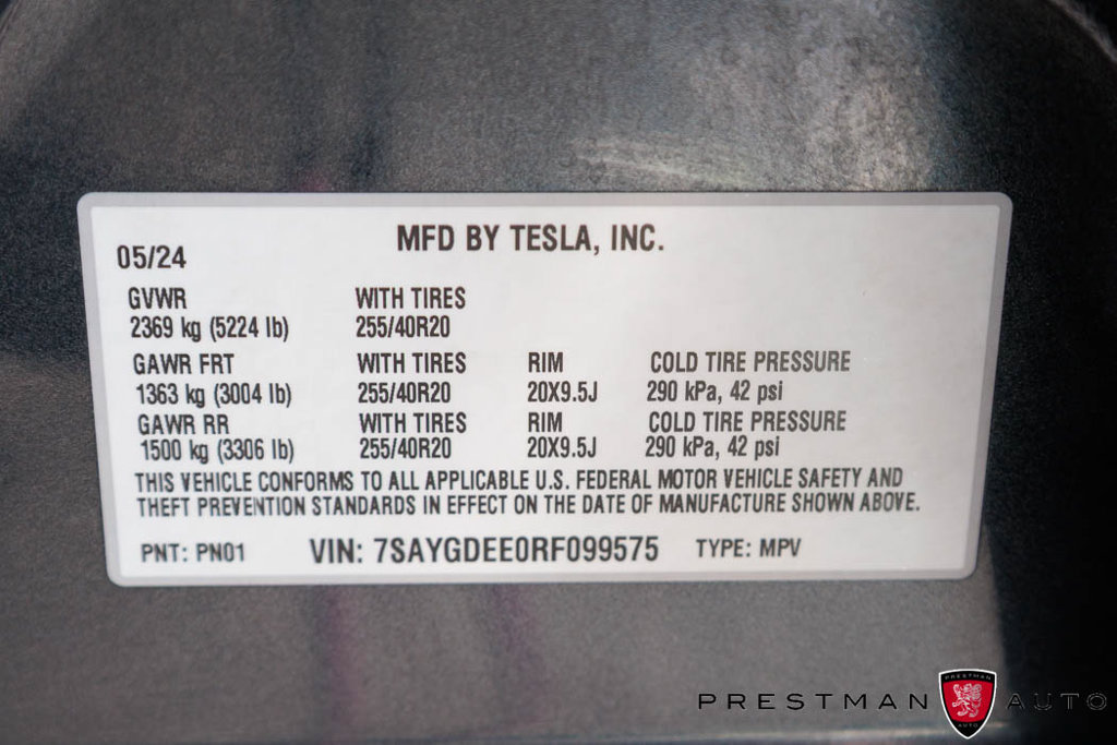 Used 2024 Tesla Model Y Long Range AWD/4WD image 38