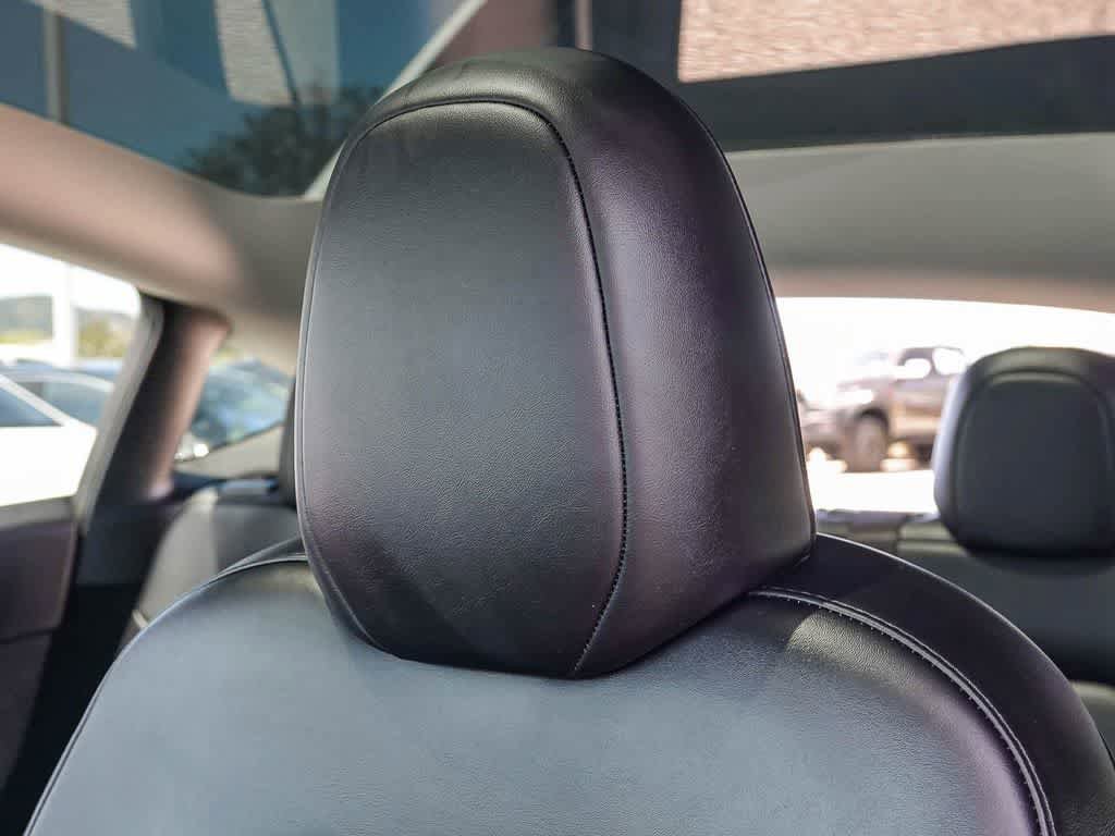 Used 2024 Tesla Model Y 2WD image 25