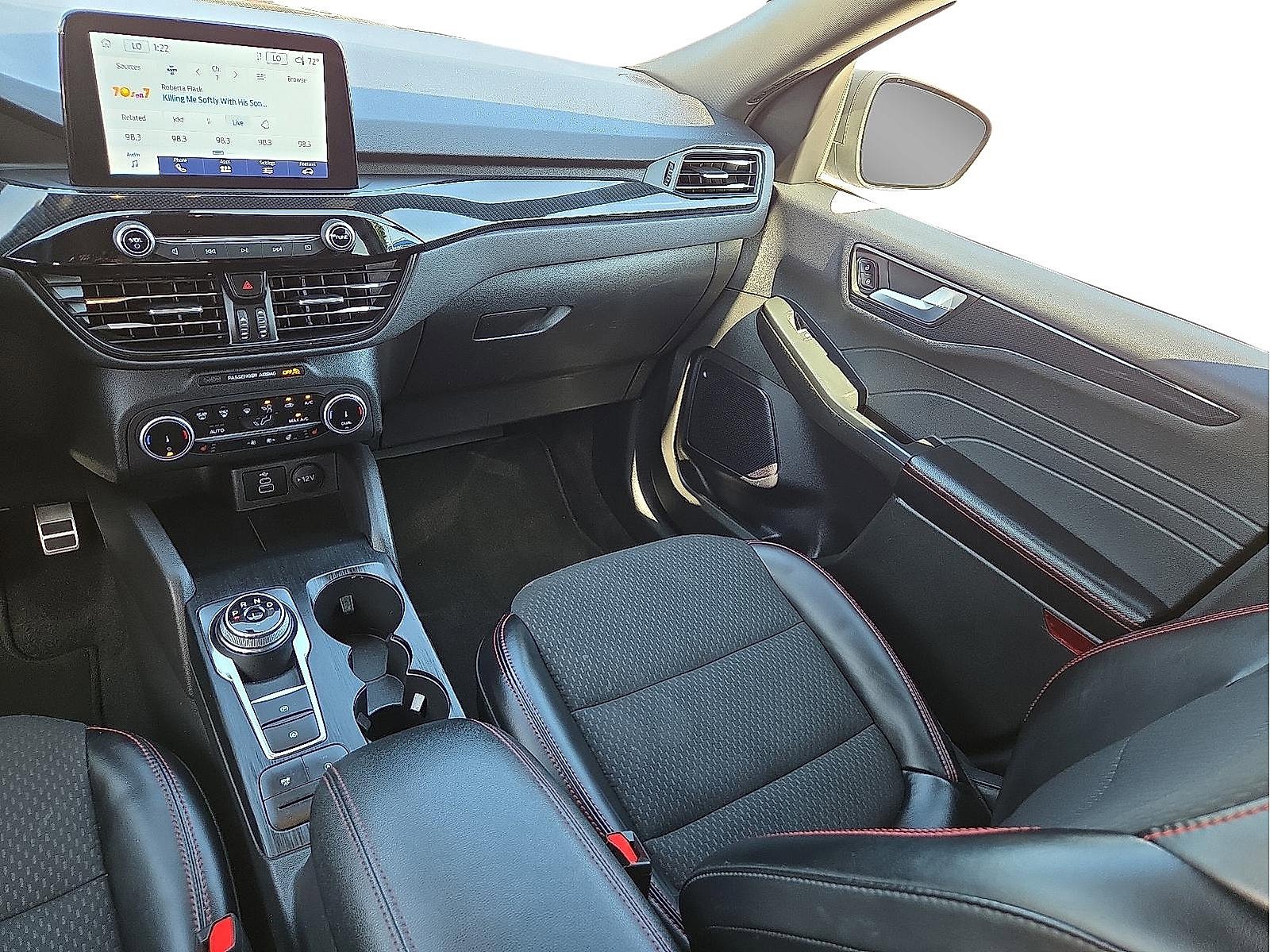 Used 2024 Ford Escape ST-Line image 12