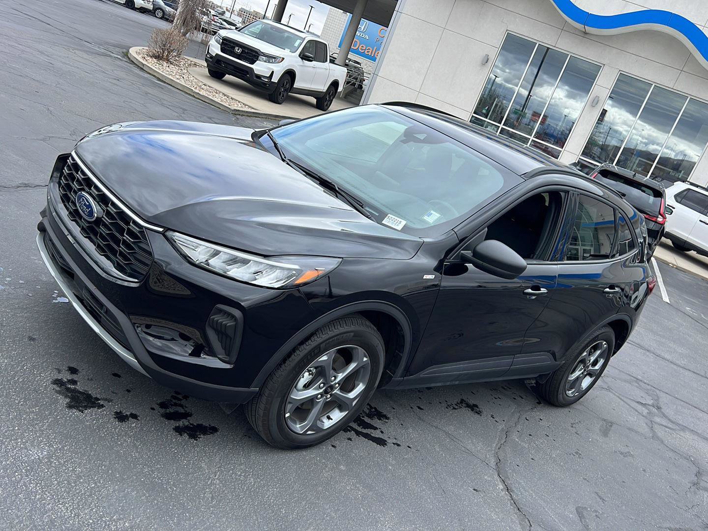 Used 2025 Ford Escape ST-Line image 4