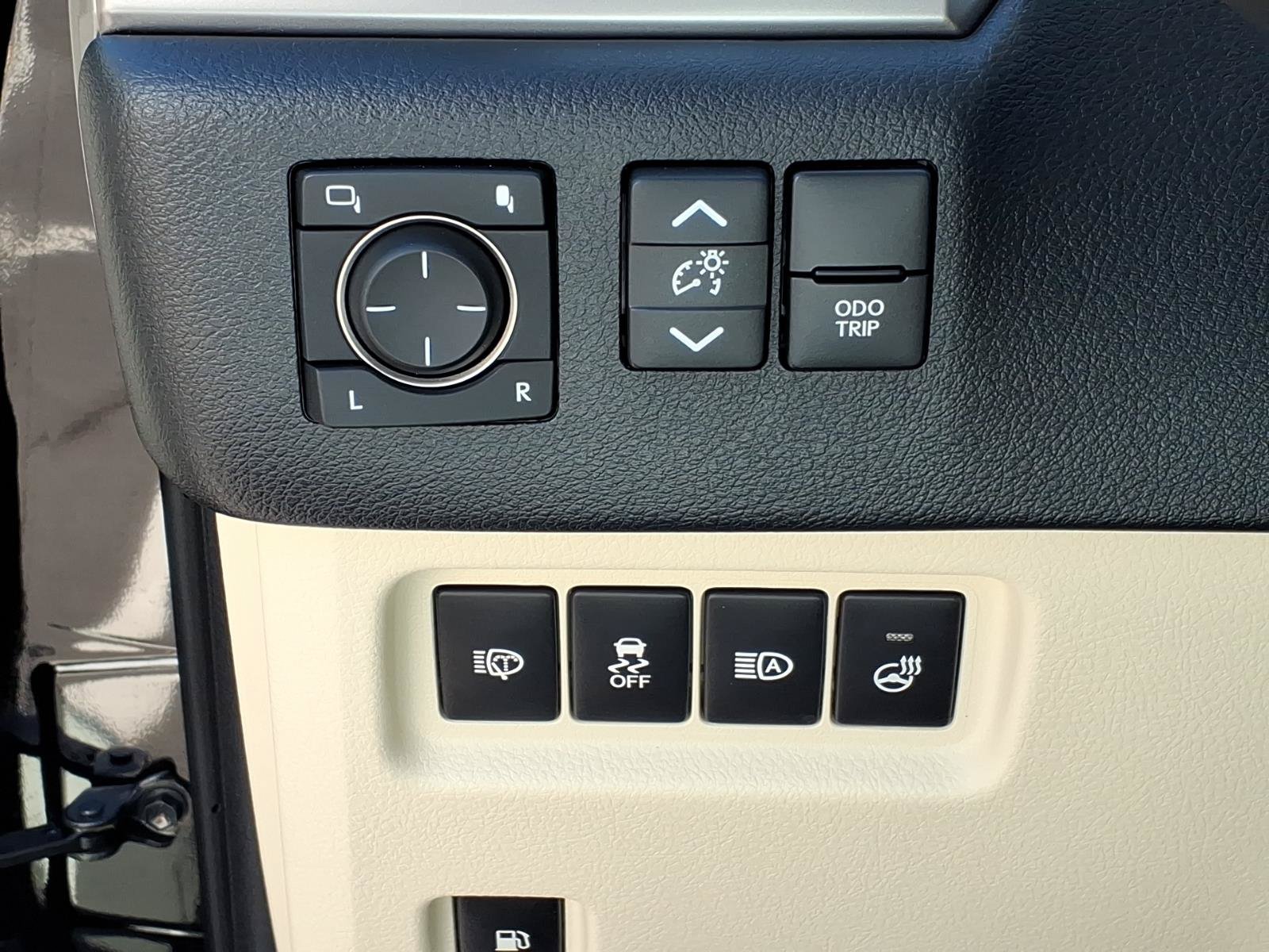 Certified 2023 Lexus GX 460 Premium w/ Premium Package AWD/4WD image 8