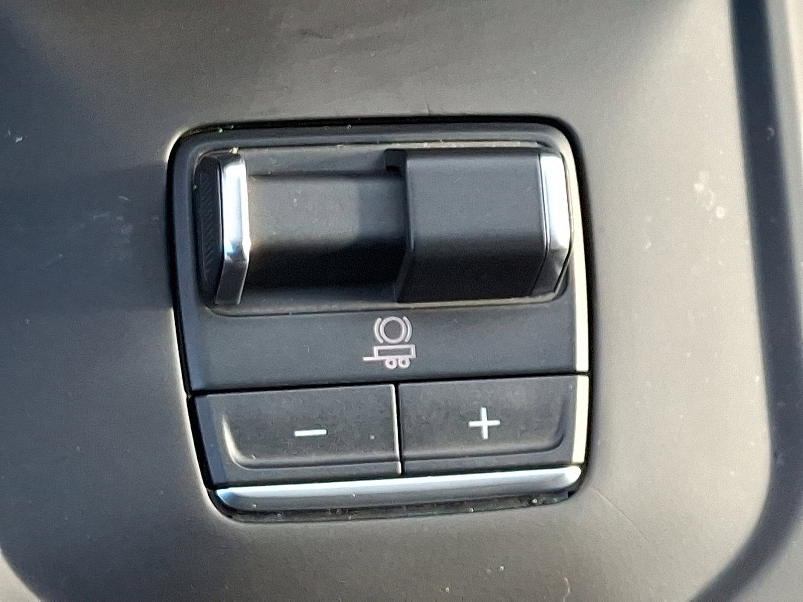 Used 2025 GMC Sierra 1500 AT4 image 29