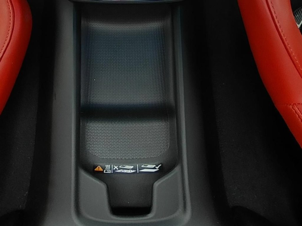 Used 2022 Chevrolet Corvette Stingray Preferred Cpe w/ Z51 Performance Package RWD image 13