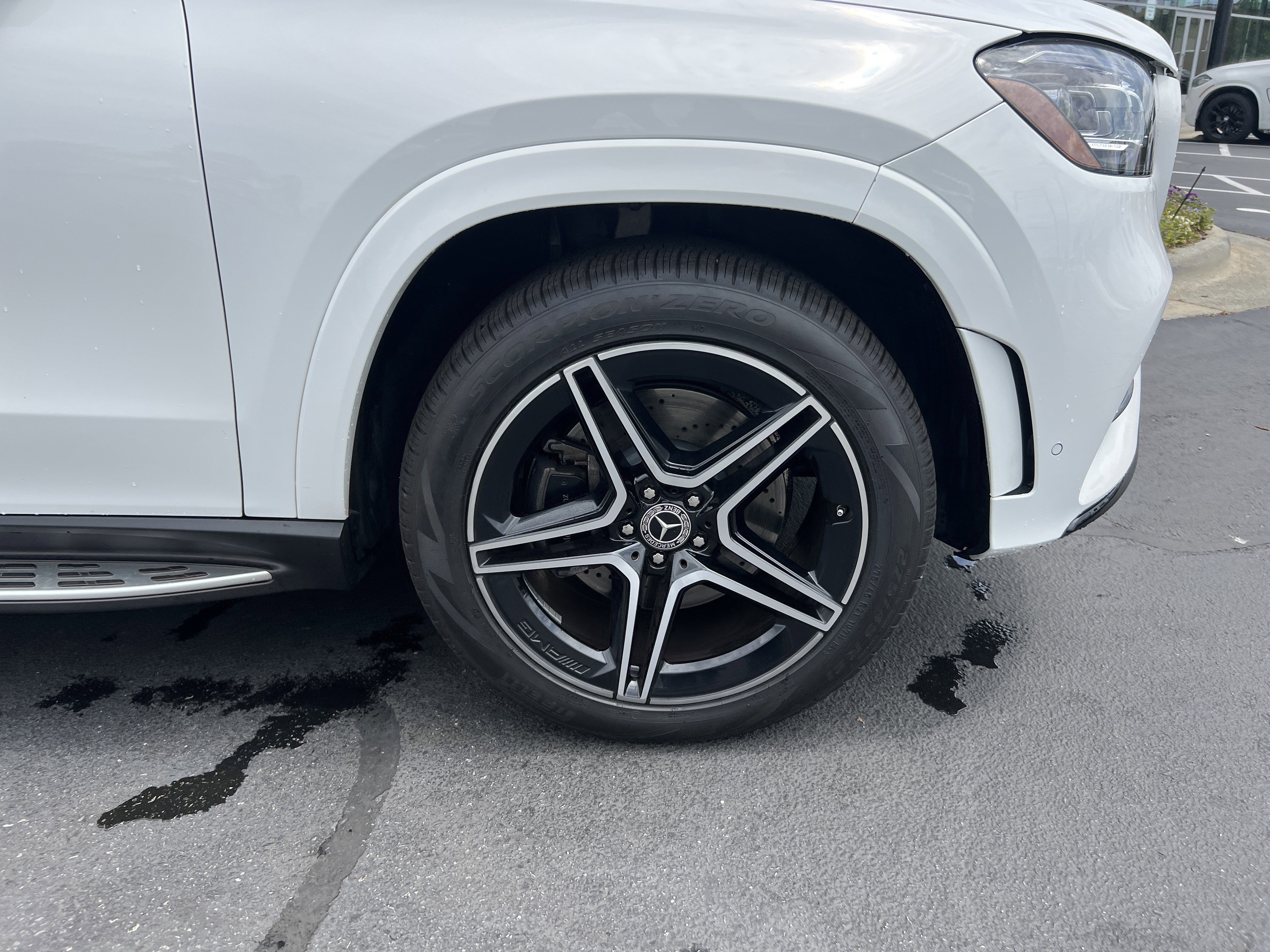 Certified 2023 Mercedes-Benz GLS 450 4MATIC w/ AMG Line Exterior image 13