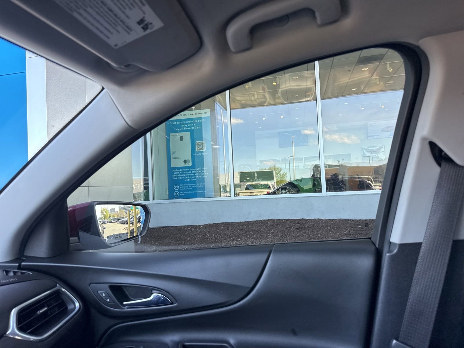 Used 2018 Chevrolet Equinox LT FWD image 26