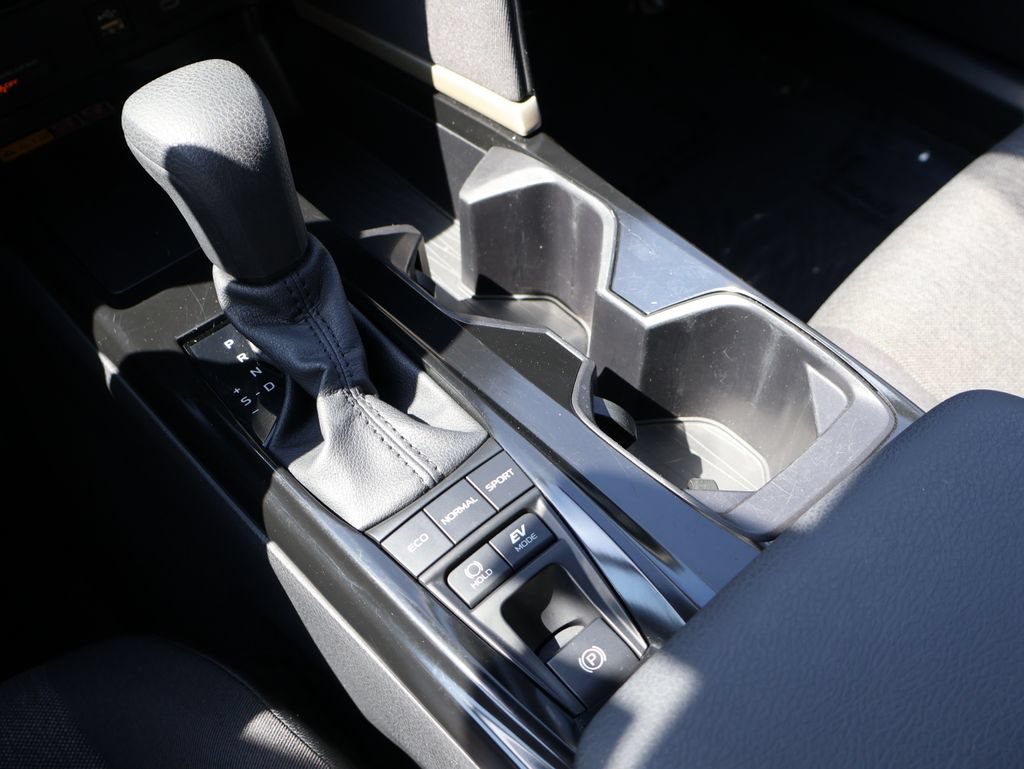 Used 2025 Toyota Camry LE FWD image 36