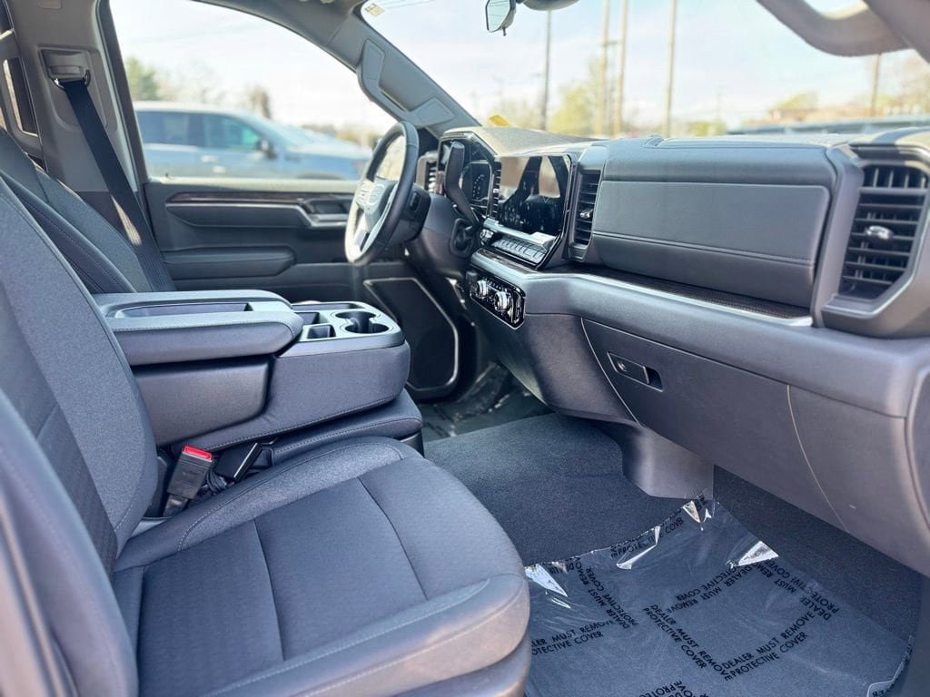 Used 2025 GMC Sierra 1500 Elevation AWD/4WD image 10