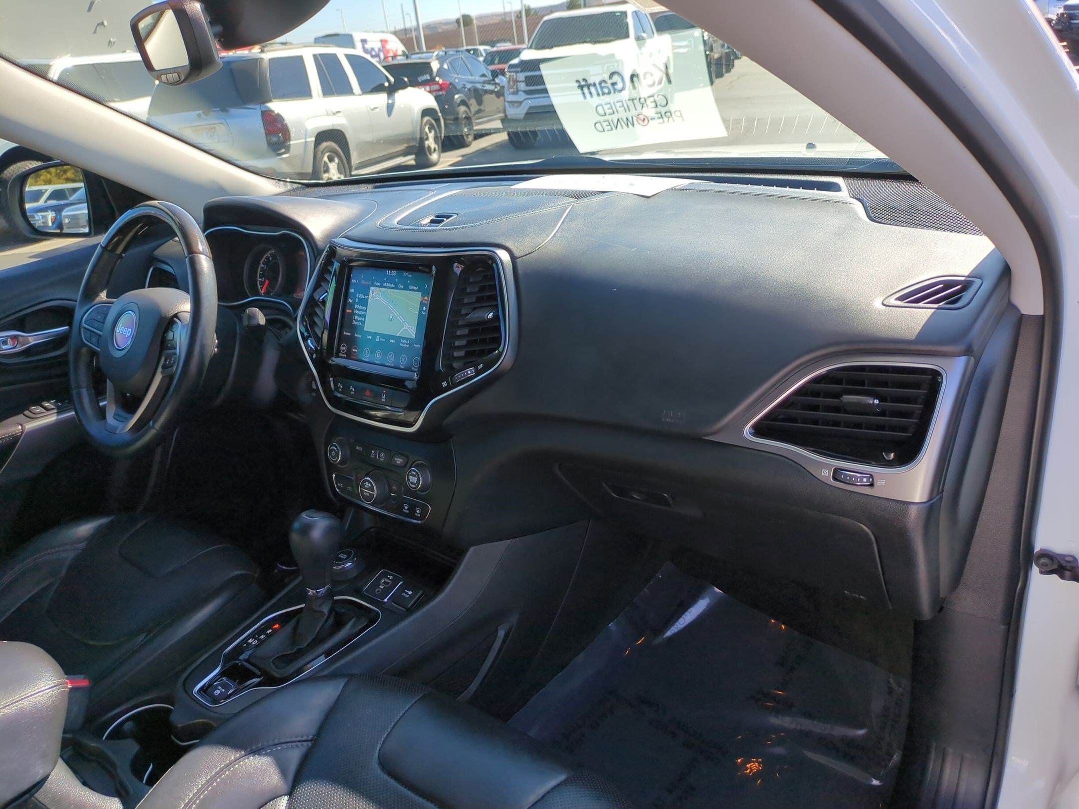 Used 2019 Jeep Cherokee Overland w/ Technology Group image 32