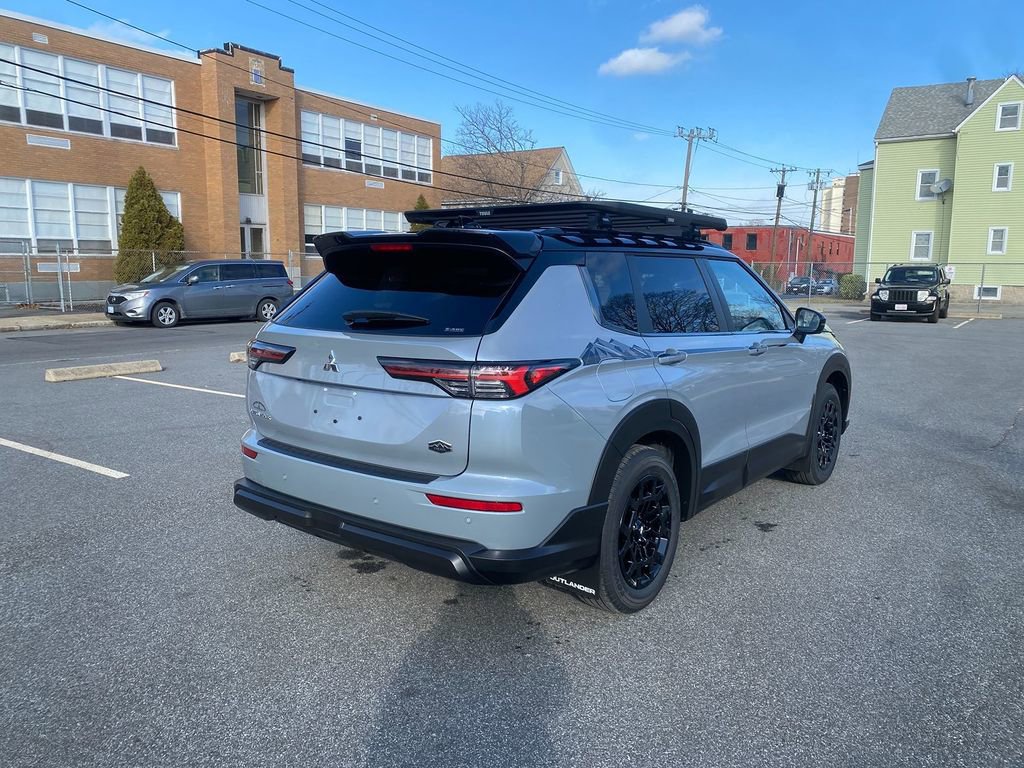 New 2026 Mitsubishi Outlander Trail Edition image 5