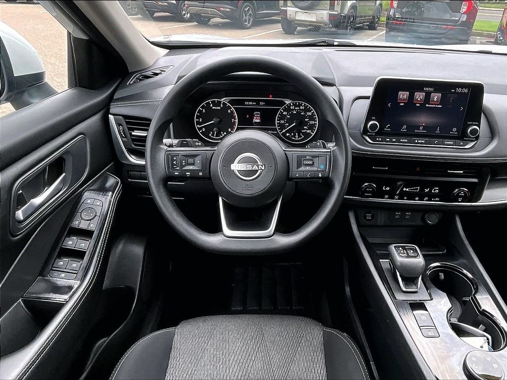 Certified 2024 Nissan Rogue SV AWD/4WD image 17