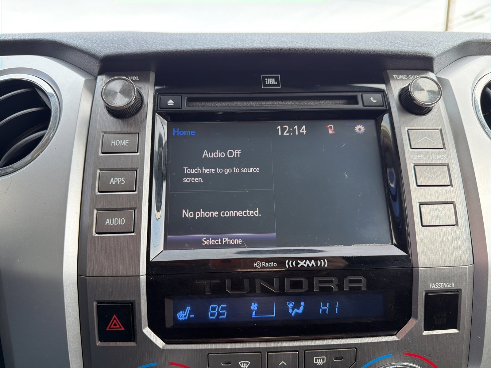 Used 2014 Toyota Tundra Platinum image 30