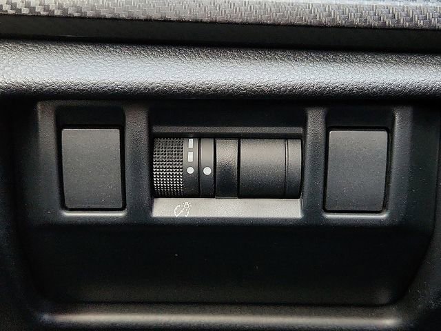 Certified 2025 Subaru Crosstrek 2.0i image 22