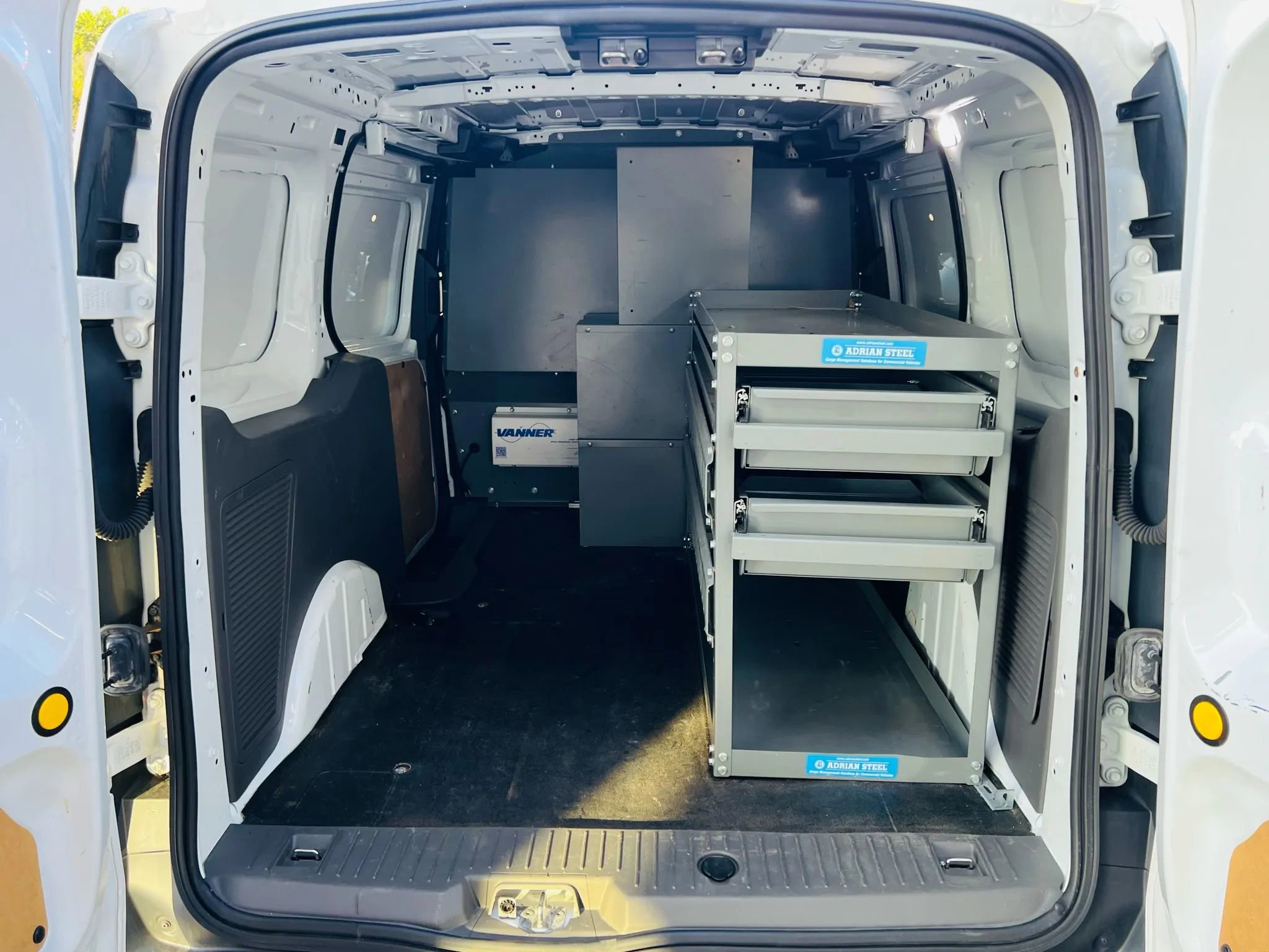 Used 2020 Ford Transit Connect XL image 11