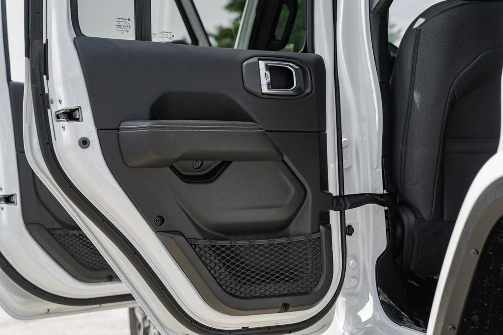 New 2025 Jeep Wrangler Sahara w/ Technology Group image 35