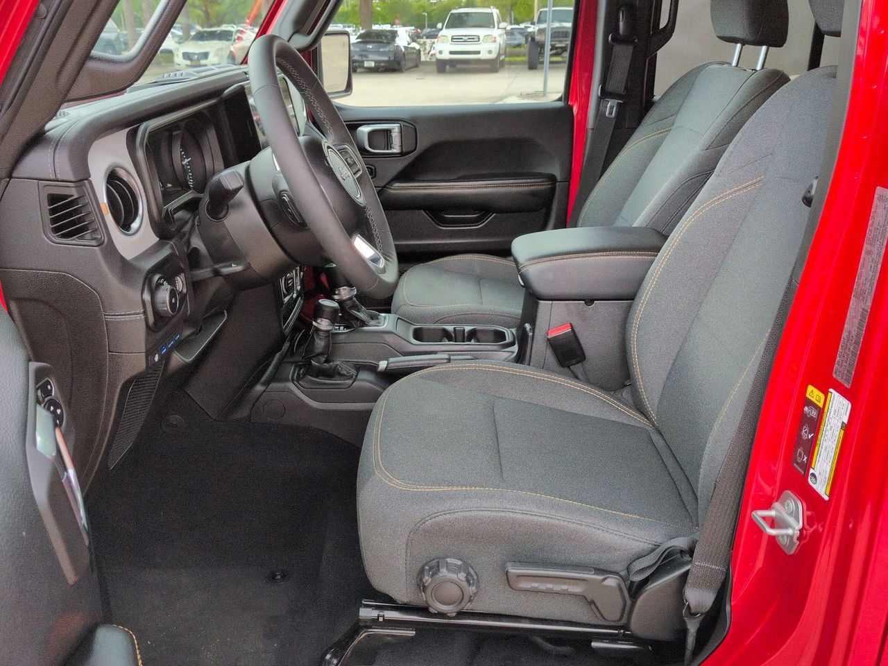 Used 2025 Jeep Wrangler Sahara w/ Safety Group image 19