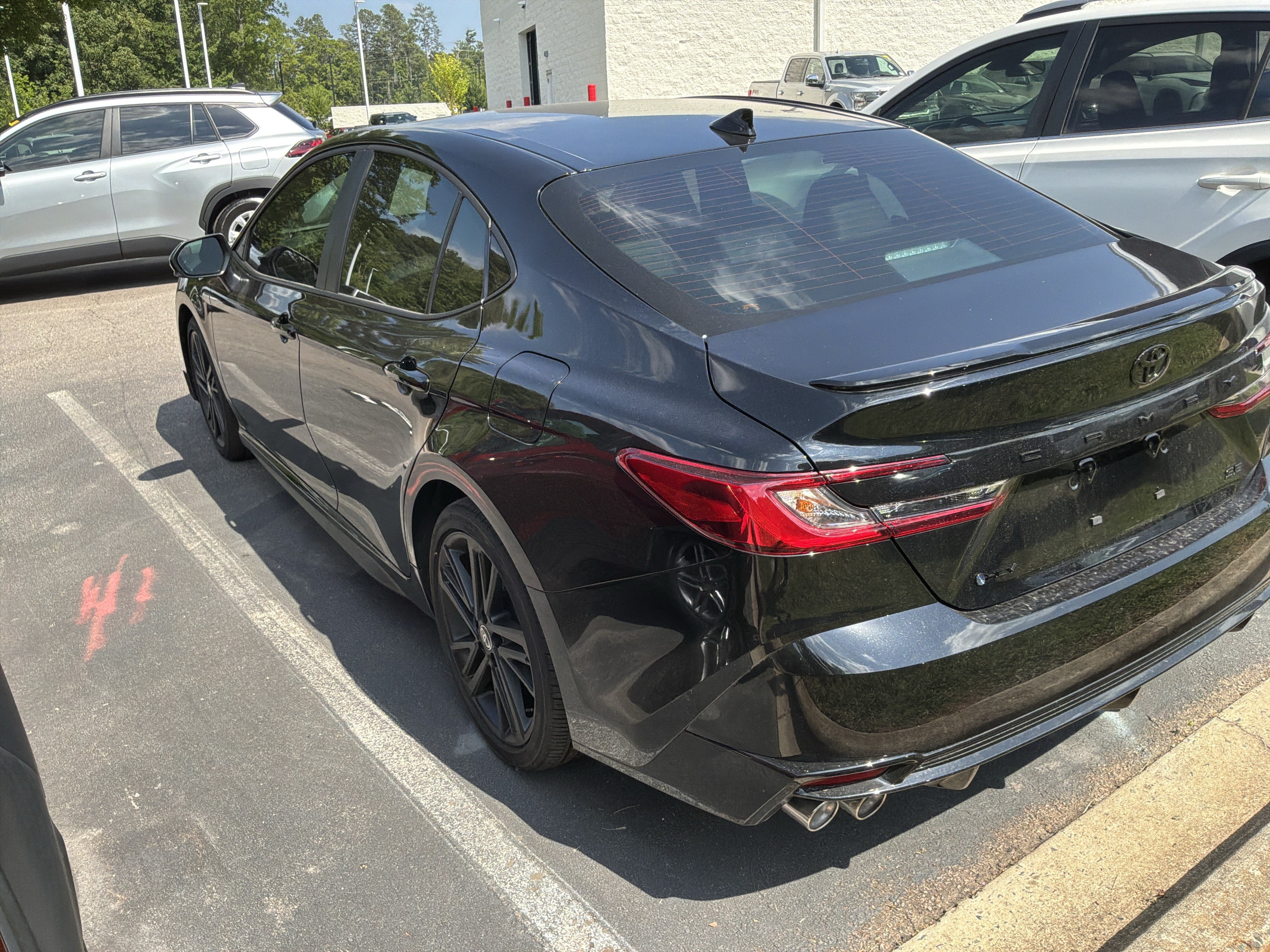 Used 2026 Toyota Camry Hybrid FWD image 44