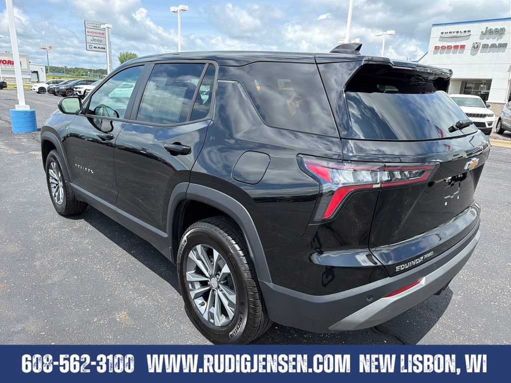 Used 2026 Chevrolet Equinox LT AWD/4WD image 3