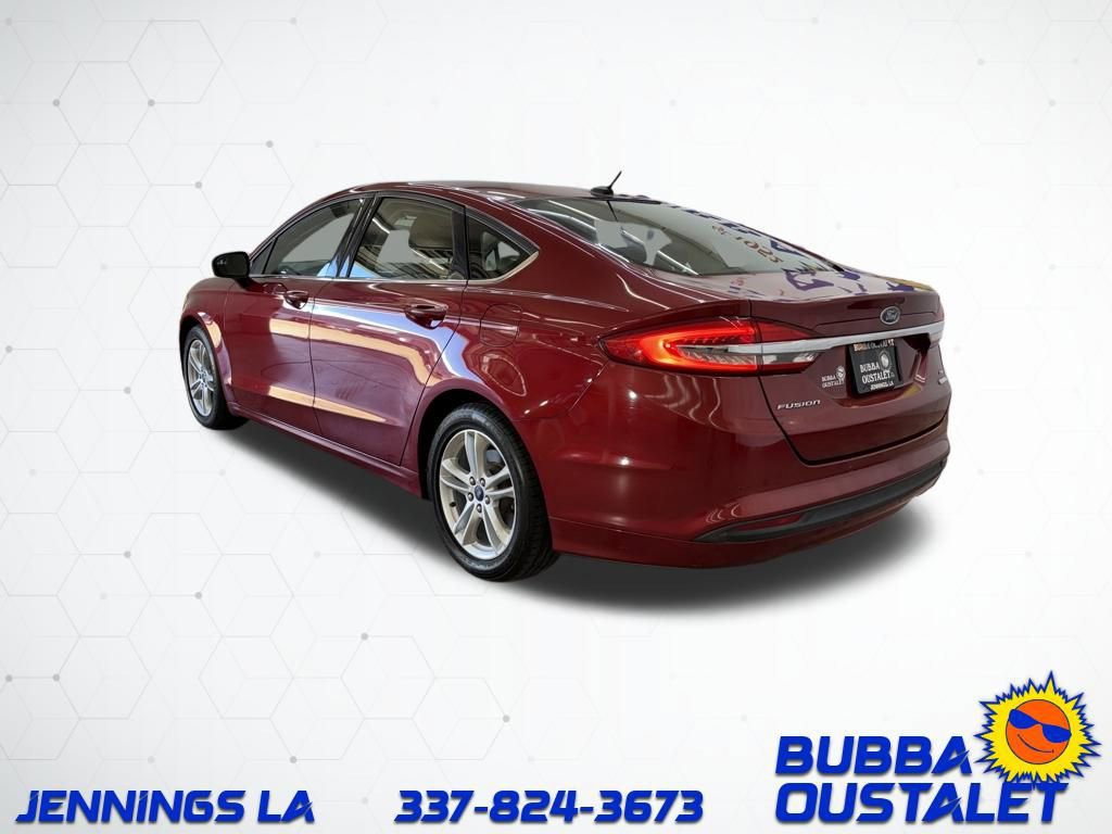 Used 2018 Ford Fusion SE w/ Fusion SE Technology Package image 4