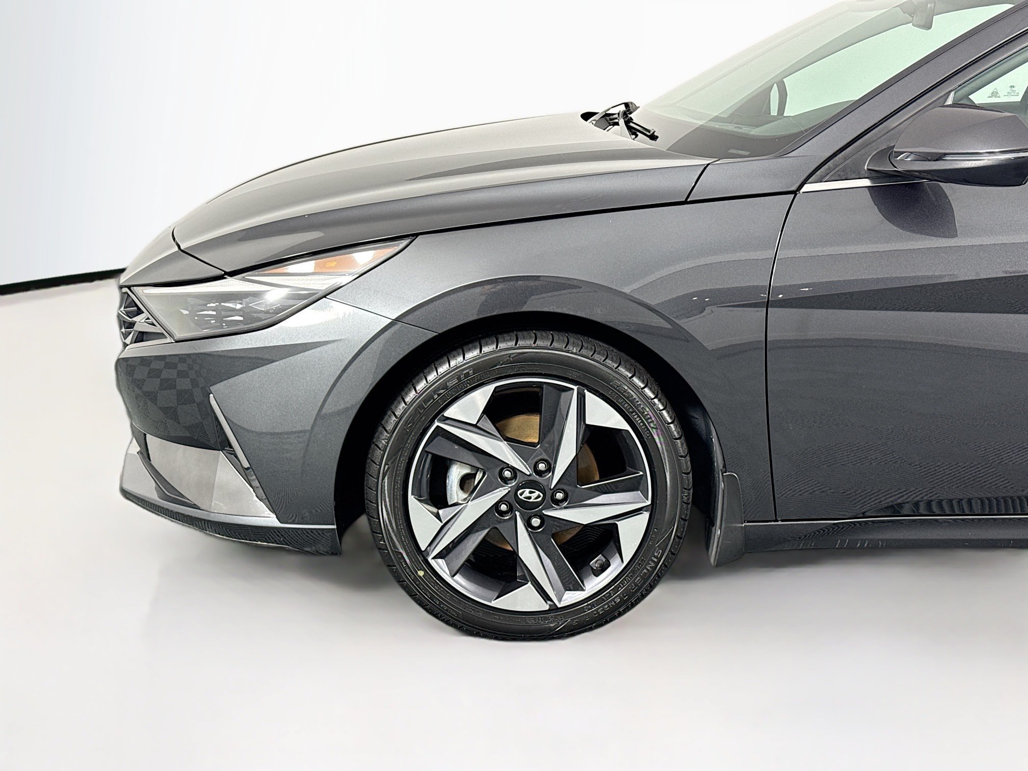 Used 2023 Hyundai Elantra Limited FWD image 44