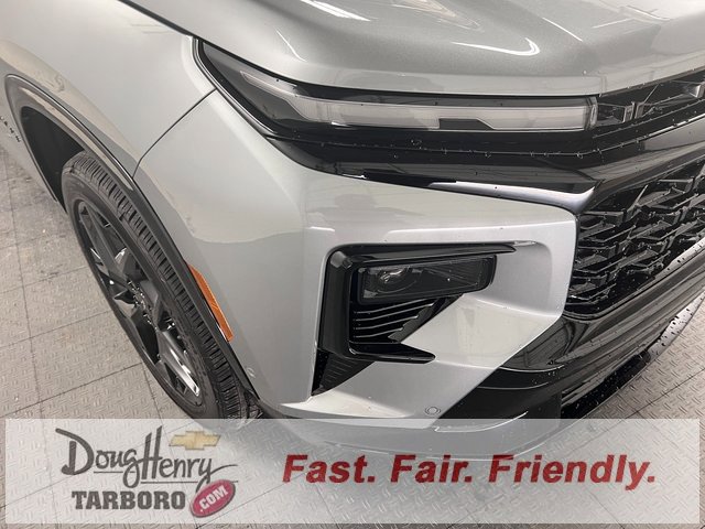 New 2026 Chevrolet Traverse RS w/ LPO, Floor Liner Package image 9