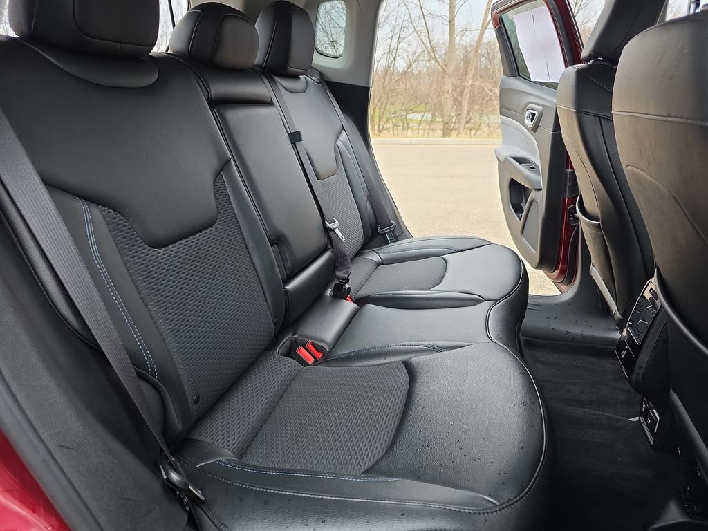 Used 2022 Jeep Compass Latitude w/ Convenience Group image 11