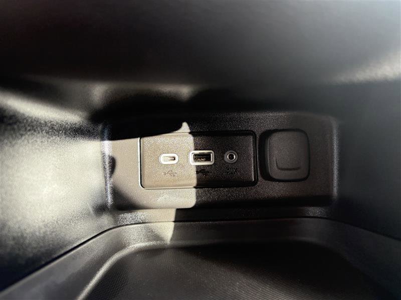 Used 2019 Chevrolet Equinox LT image 16