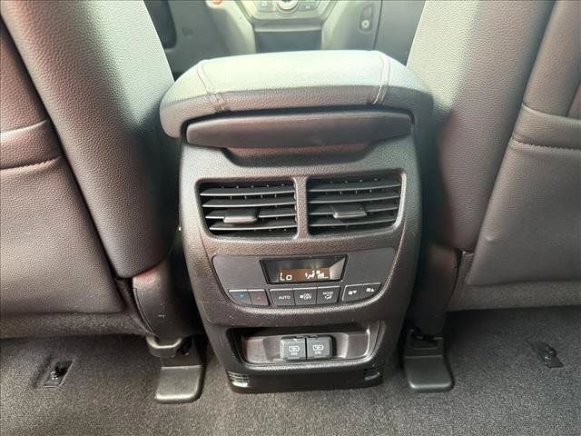 Used 2020 Acura MDX w/ Technology Package AWD/4WD image 25