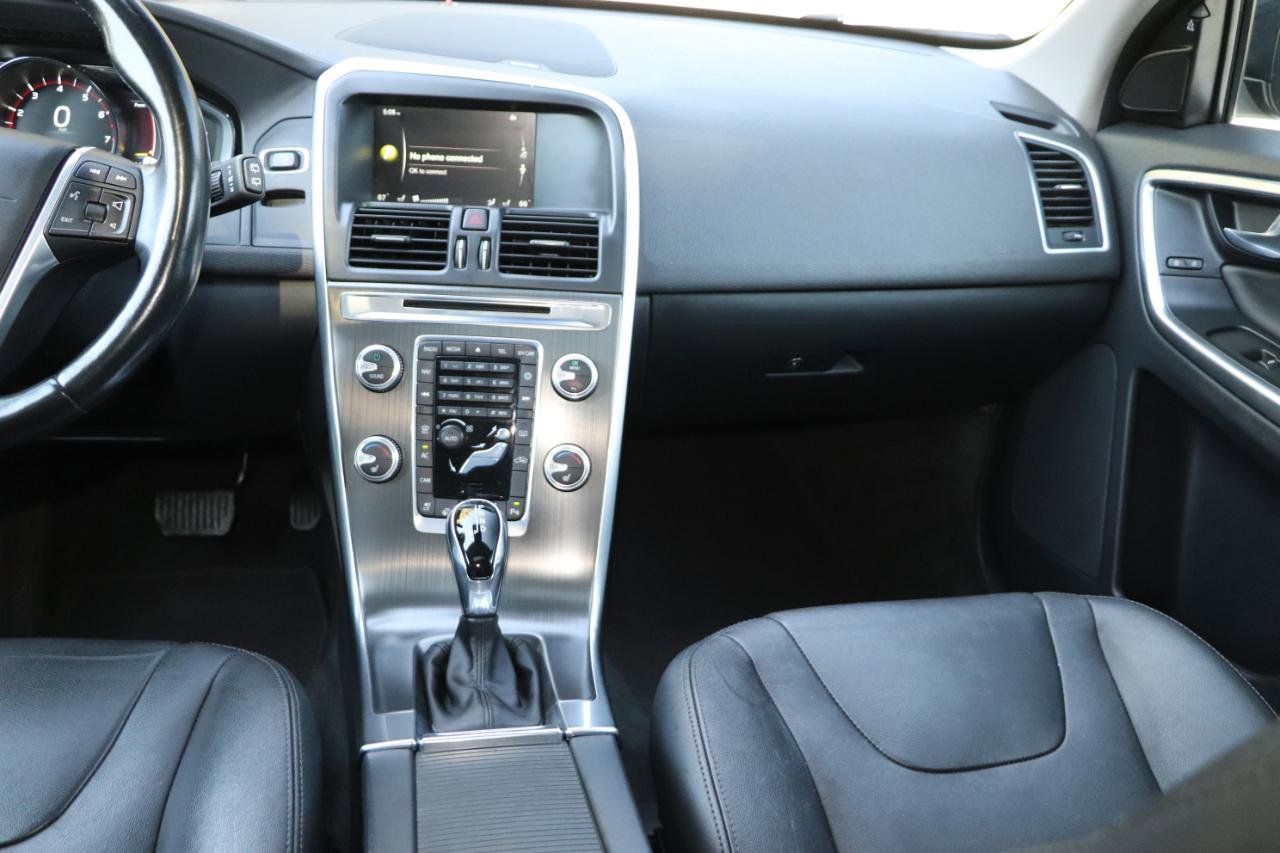 Used 2015 Volvo XC60 T6 Platinum AWD/4WD image 34