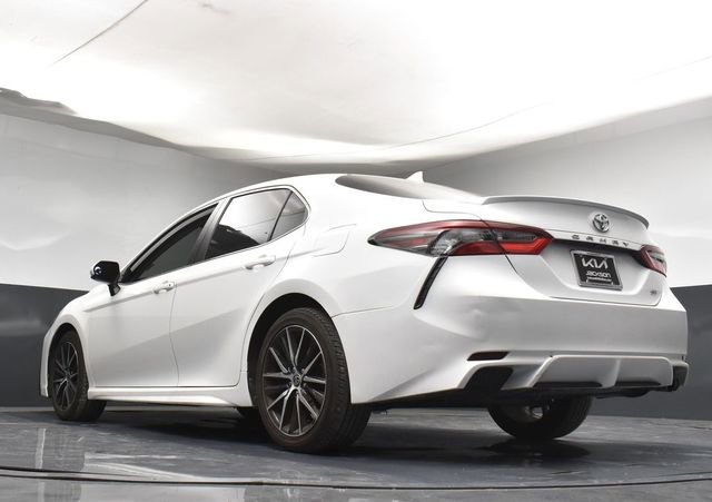 Used 2021 Toyota Camry SE image 35