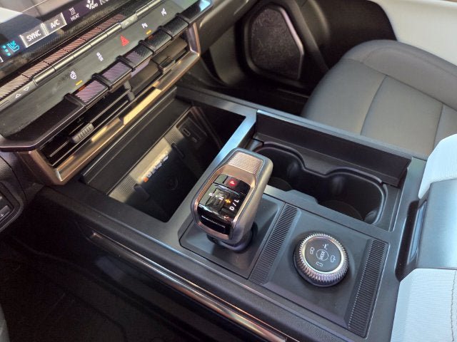 Used 2025 GMC Hummer EV 2X AWD/4WD image 33