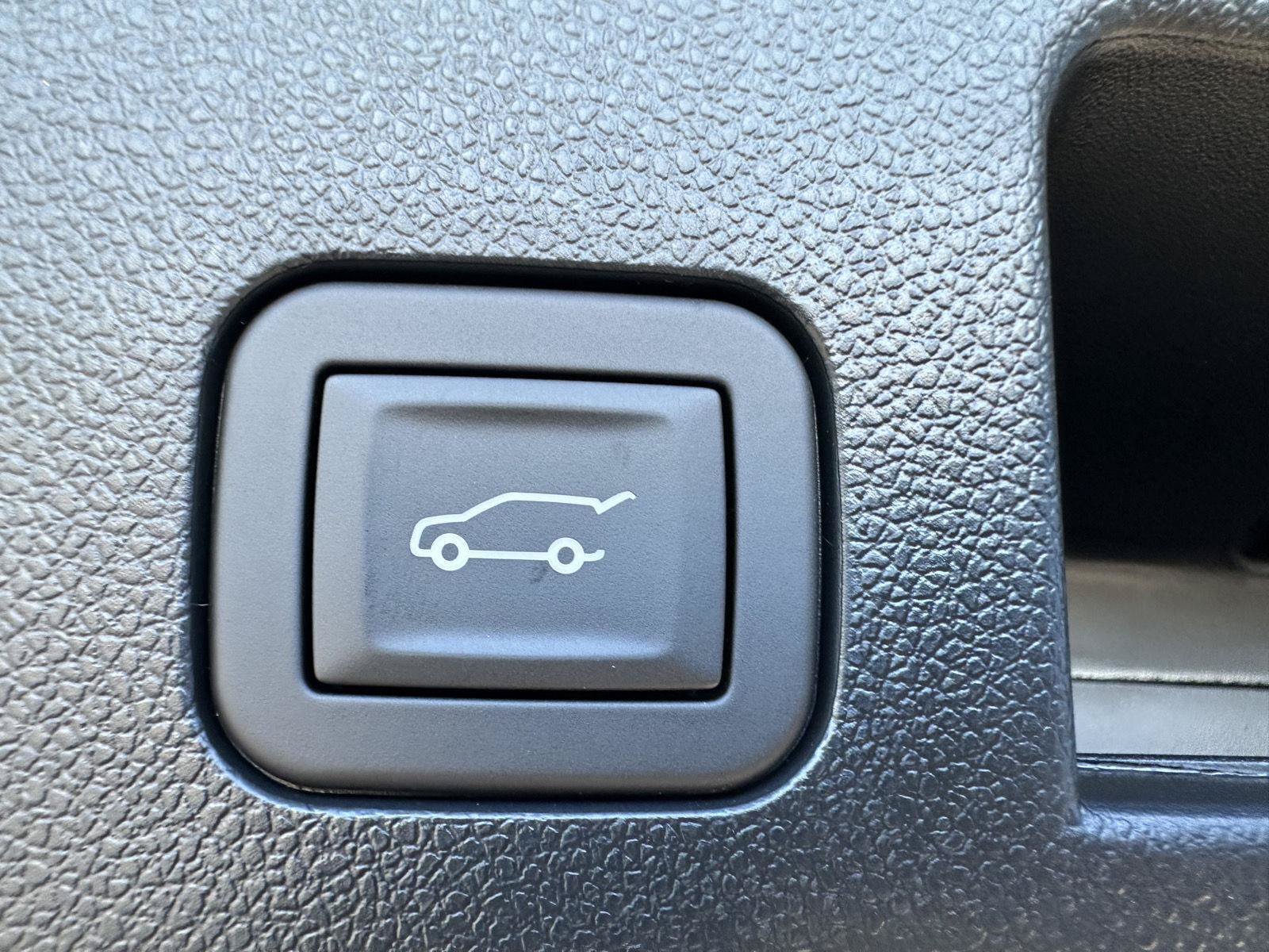New 2027 Chevrolet Equinox LT w/ Convenience Package II AWD/4WD image 30