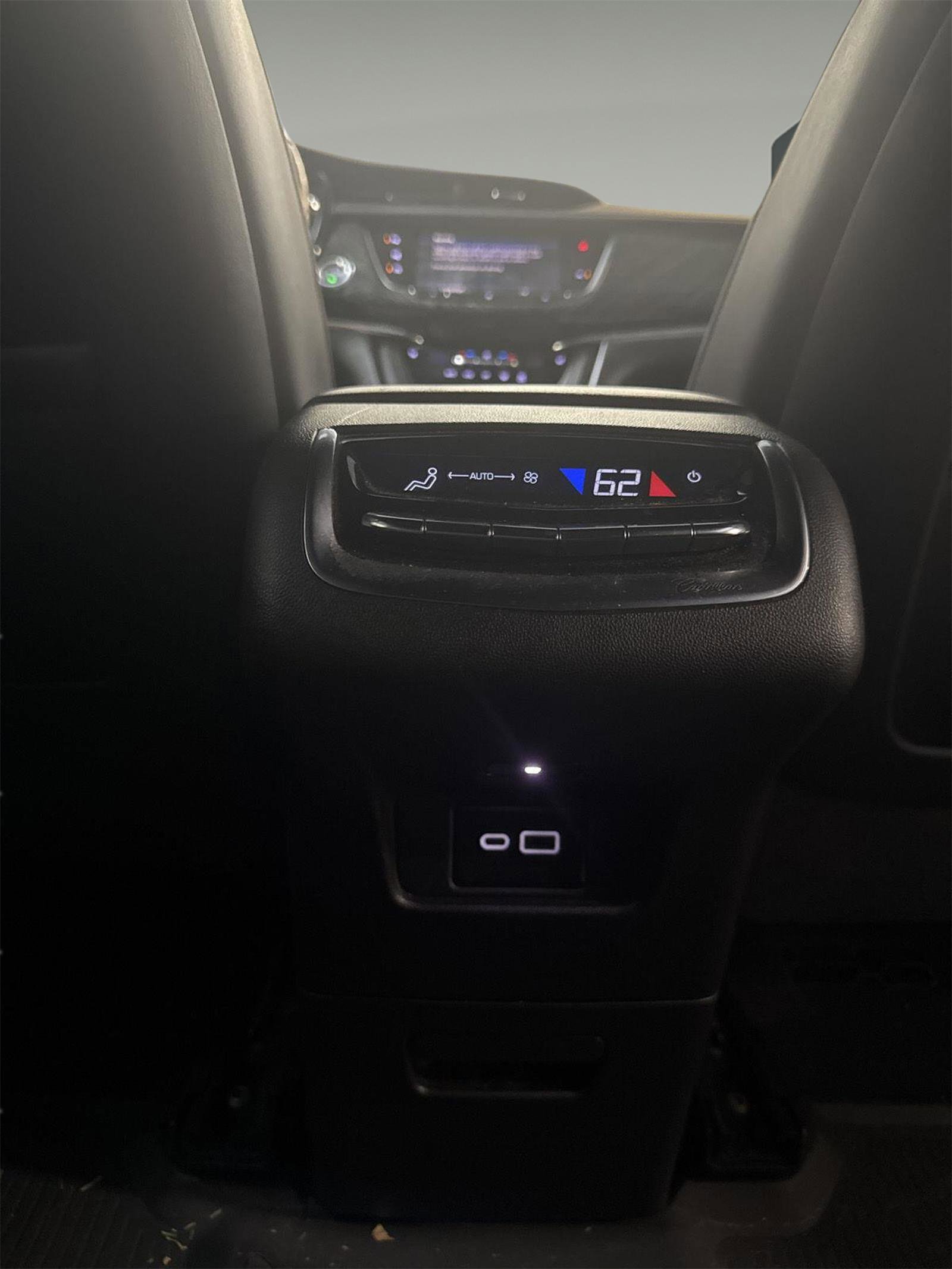 Used 2020 Cadillac XT6 Premium Luxury image 20