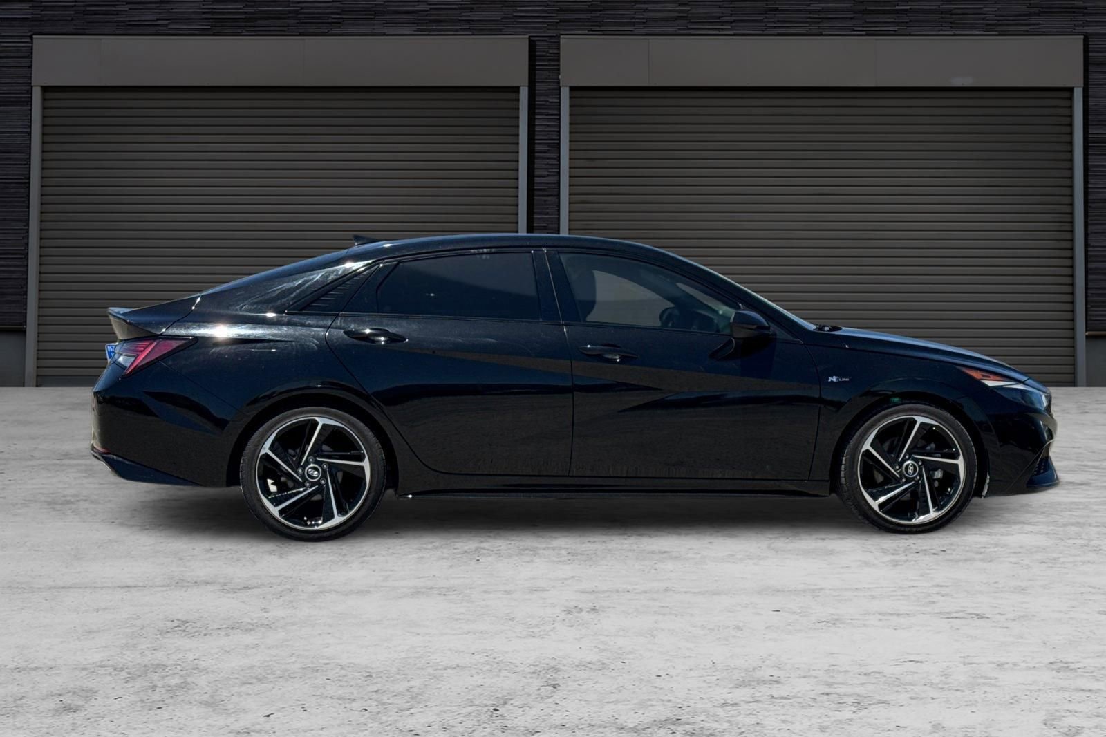 Used 2022 Hyundai Elantra N Line FWD image 3