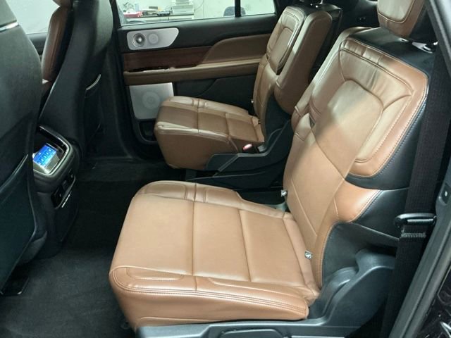 Used 2024 Lincoln Navigator L Reserve AWD/4WD image 11
