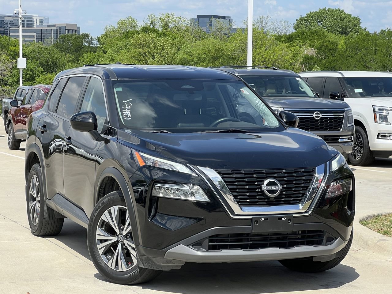 Certified 2023 Nissan Rogue SV image 2