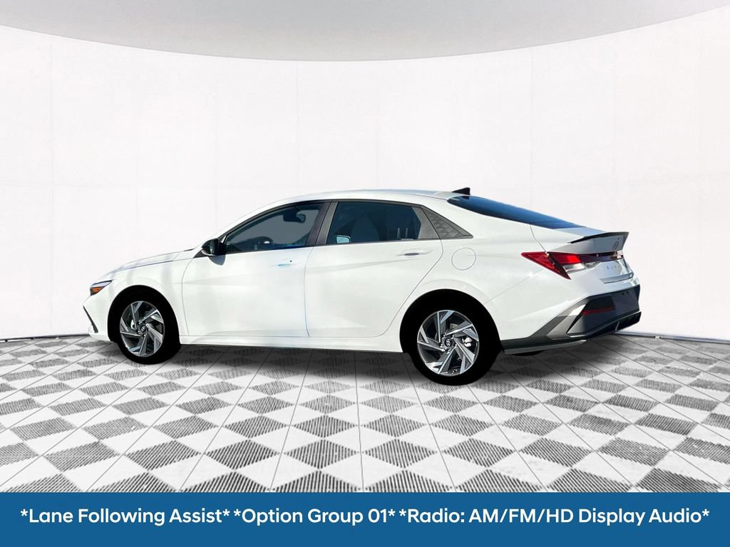 Certified 2025 Hyundai Elantra Sport FWD image 7