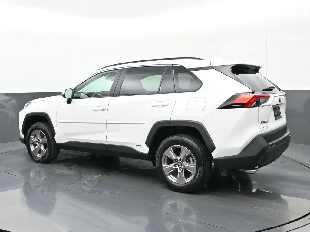 Used 2024 Toyota RAV4 LE image 5
