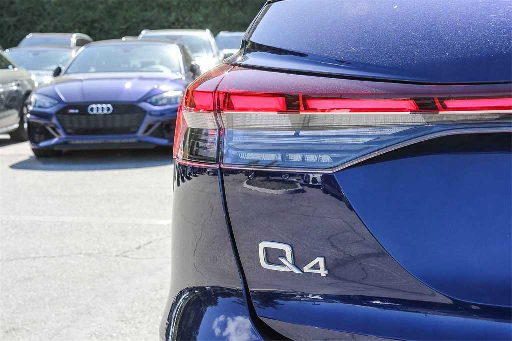Used 2023 Audi Q4 e-tron Premium Plus w/ Premium Plus image 11