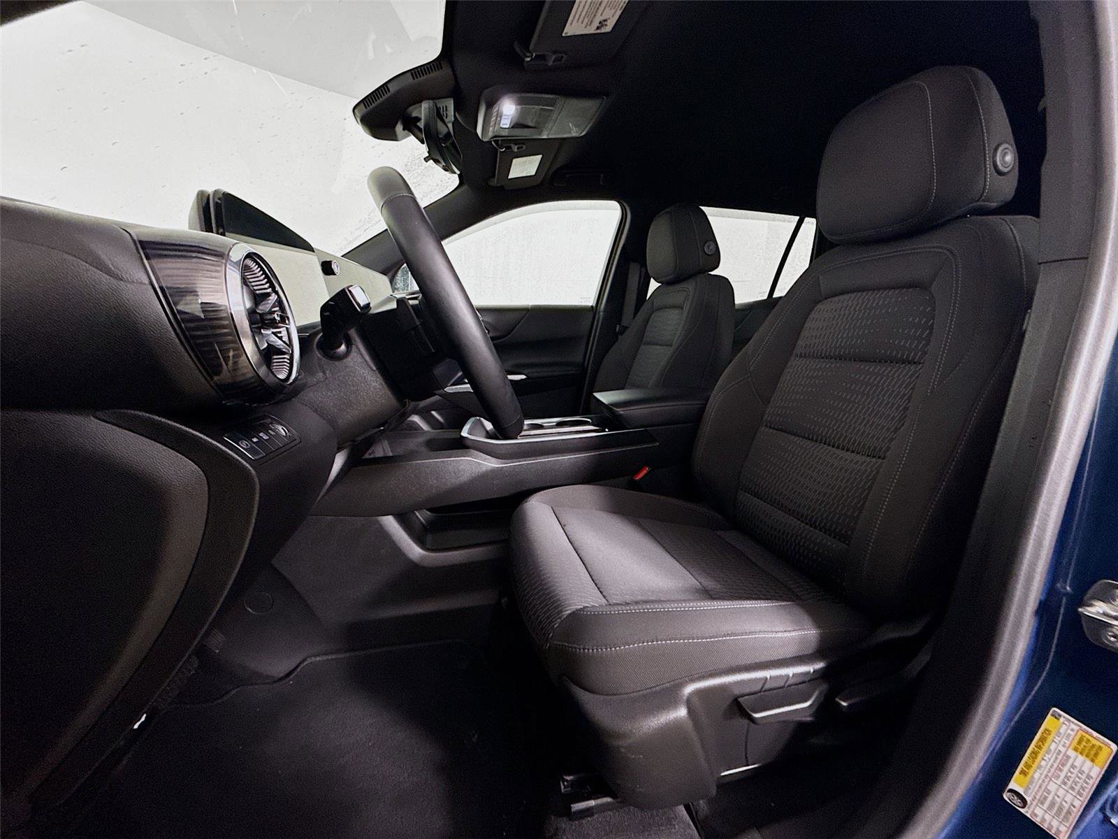 Used 2025 Chevrolet Equinox LT w/ Safety and Technology Package image 22