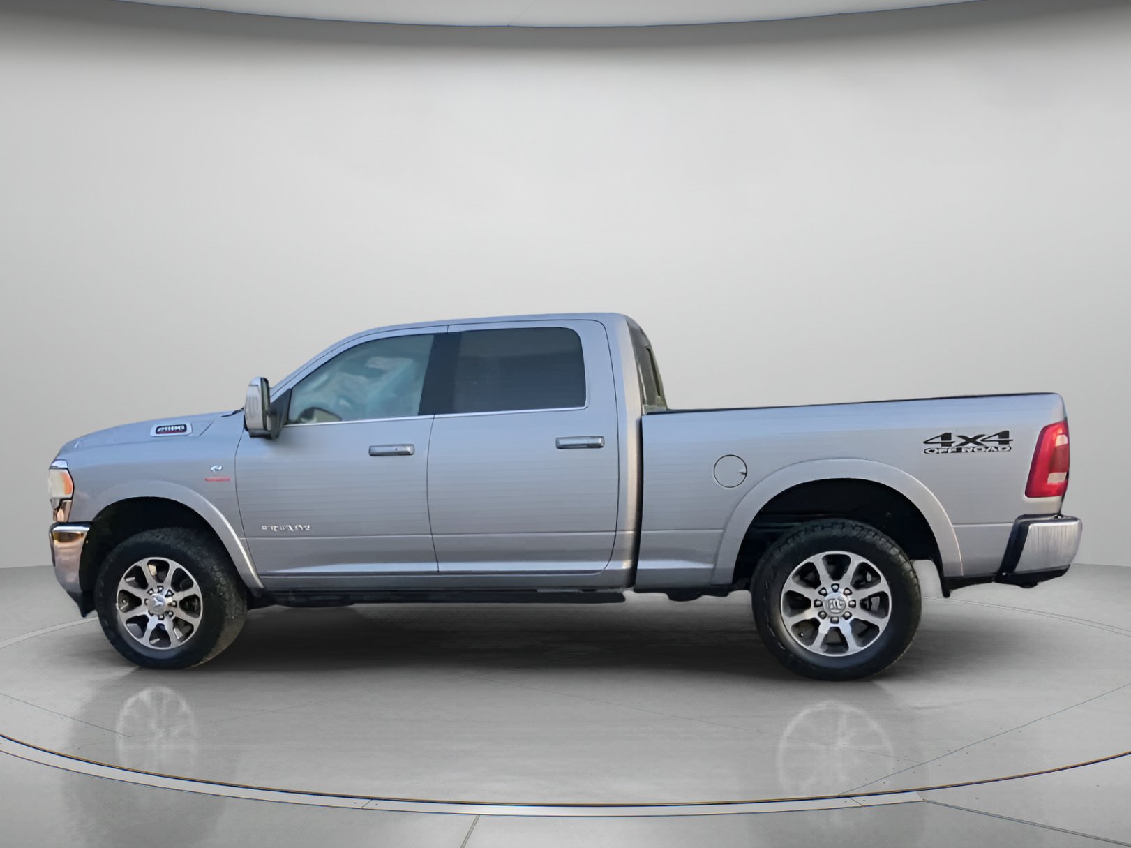 Used 2024 RAM 2500 Limited w/ Safety Group AWD/4WD image 17