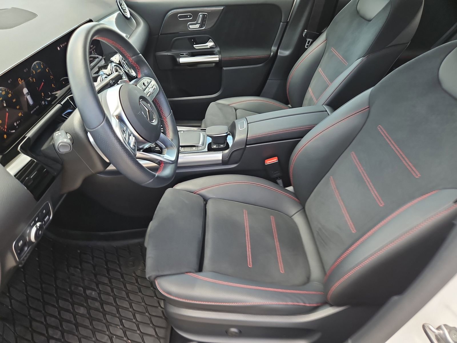 Used 2022 Mercedes-Benz GLA 35 AMG 4MATIC image 13