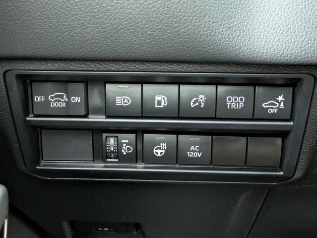 Used 2023 Toyota Sequoia Limited AWD/4WD image 27