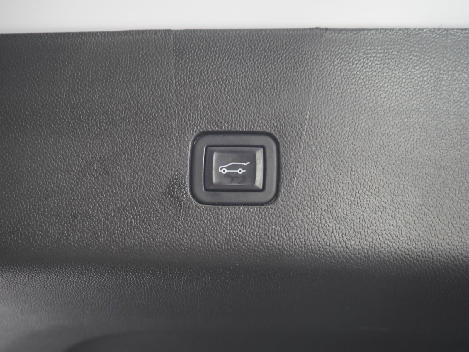 Used 2022 Chevrolet Traverse LT AWD/4WD image 11