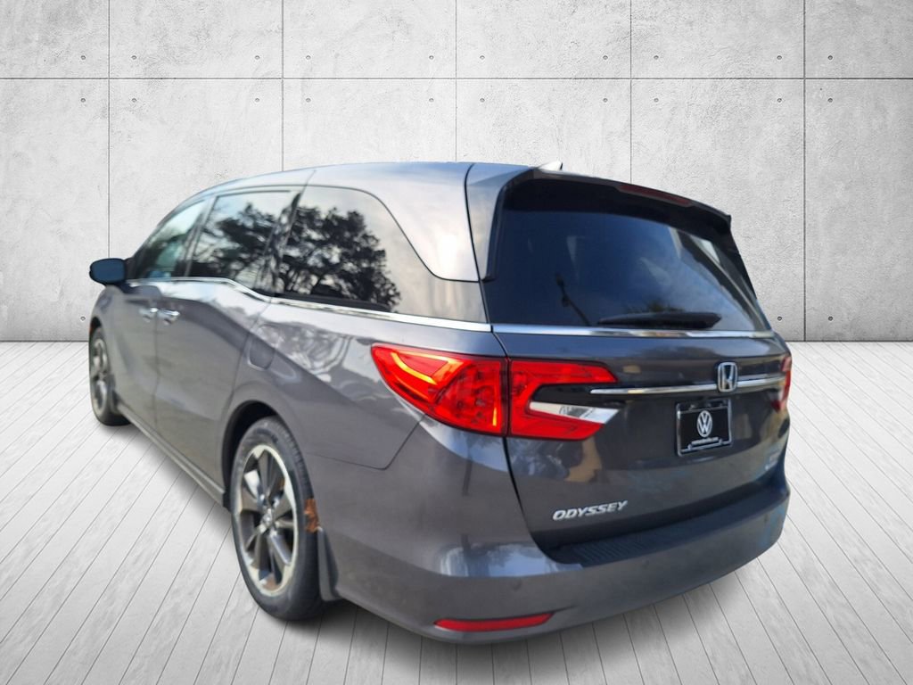 Used 2023 Honda Odyssey Elite image 3