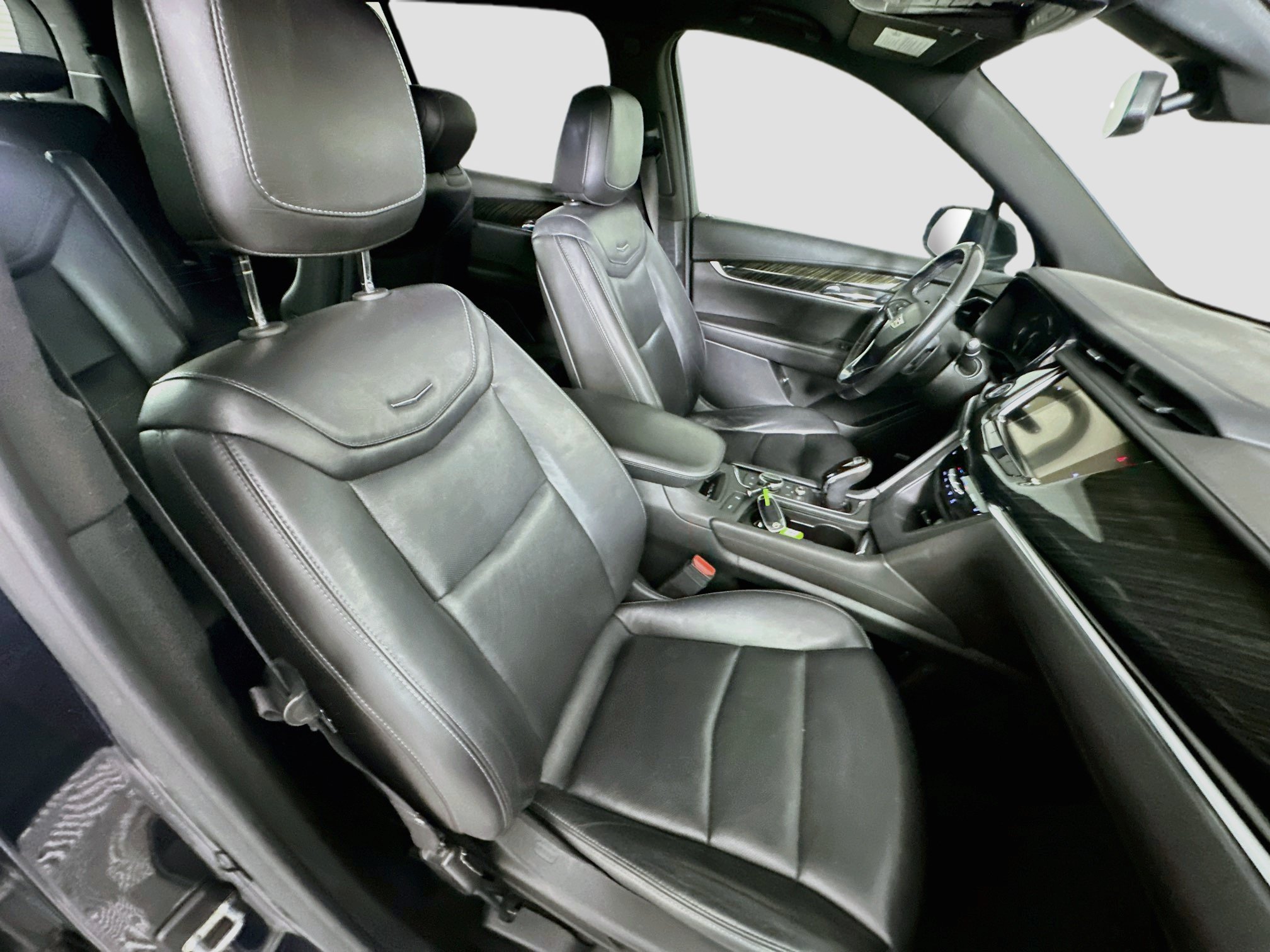 Used 2020 Cadillac XT6 Premium Luxury FWD image 34