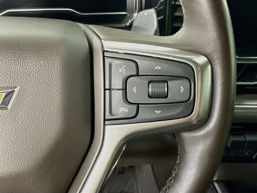 Used 2025 Chevrolet Silverado 1500 LTZ w/ Technology Package AWD/4WD image 27
